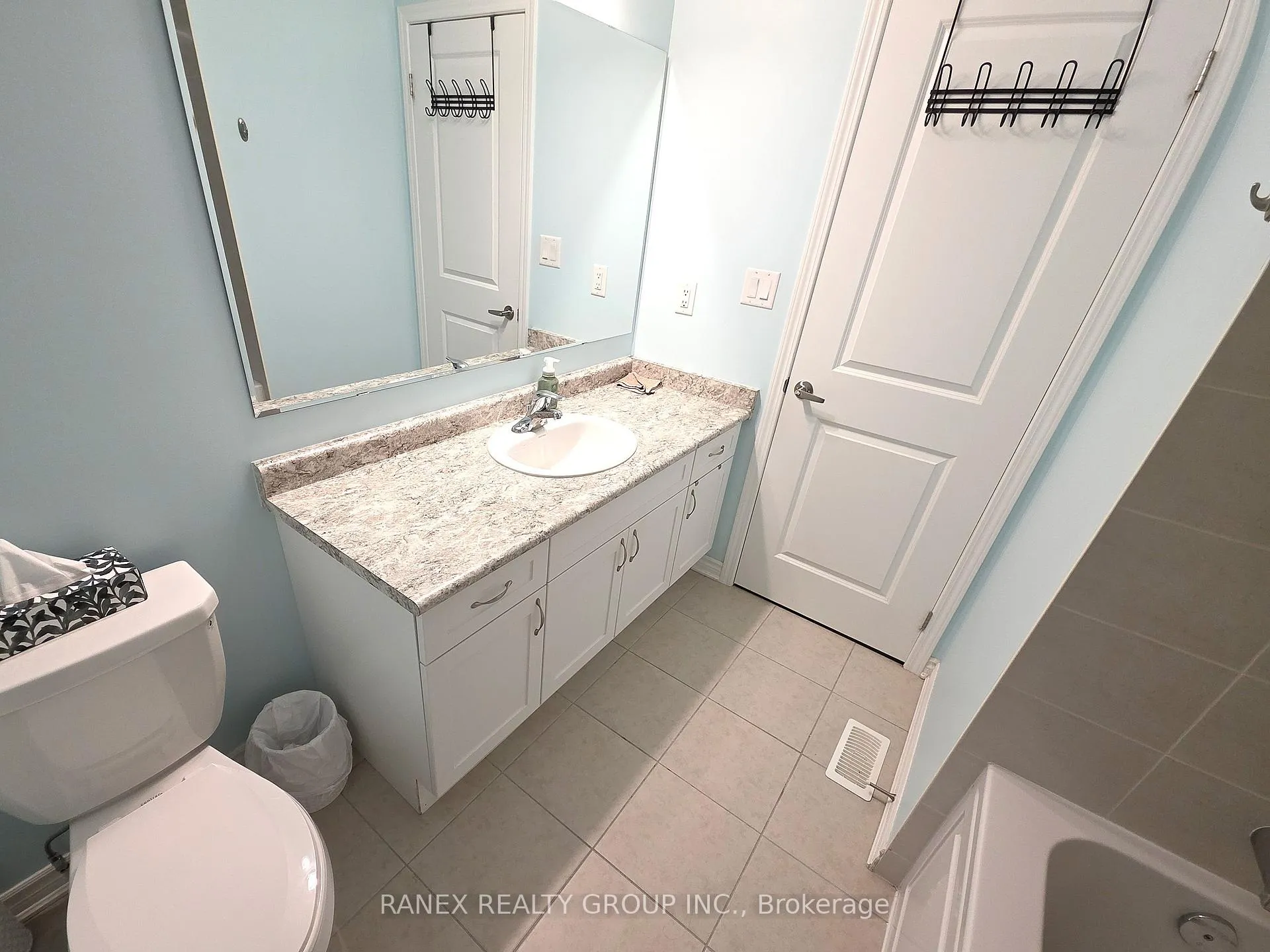Photo 19 of 13 Littlebeck Crescent, Whitby, Rolling Acres — HOMEH