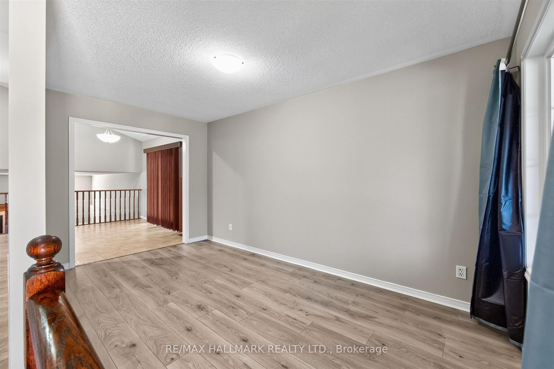 Photo 9 of 563 Luple Avenue, Oshawa, Samac — HOMEH