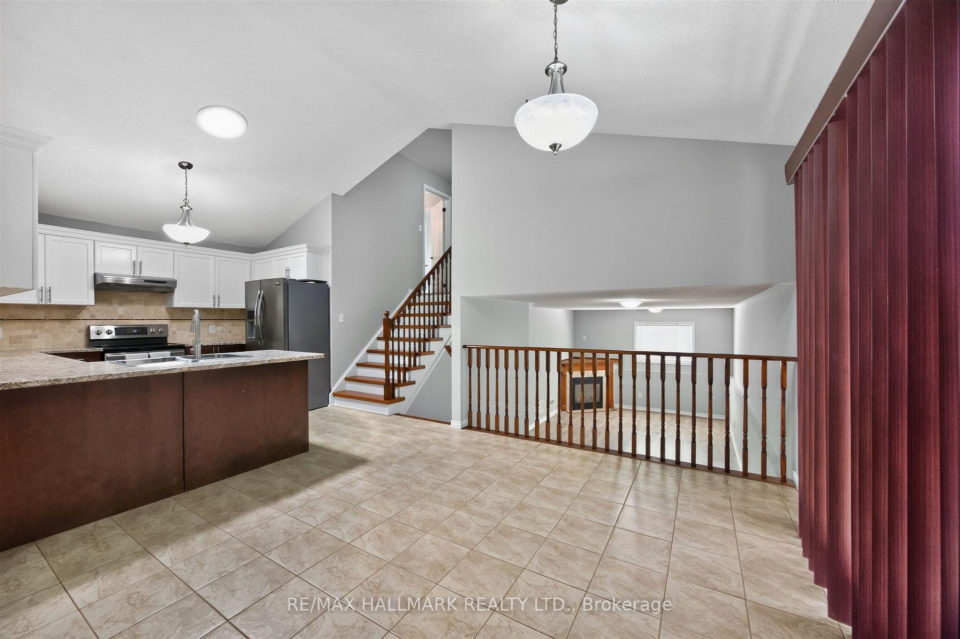 Photo 19 of 563 Luple Avenue, Oshawa, Samac — HOMEH