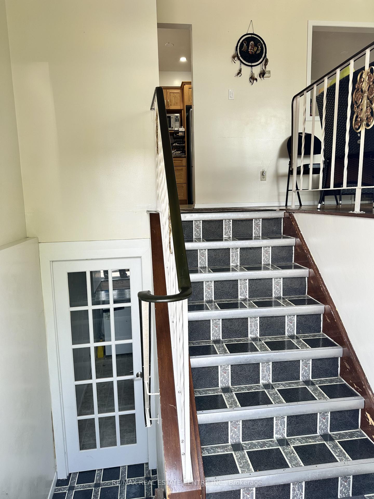 Photo 2 of 66 Bakersfield Drive, Cambridge, Christopher-Champlain — HOMEH