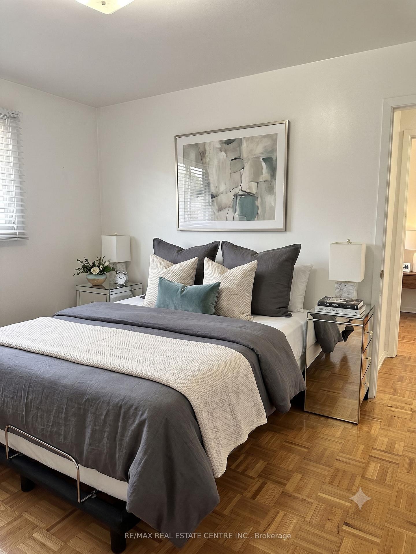 Photo 5 of 66 Bakersfield Drive, Cambridge, Christopher-Champlain — HOMEH