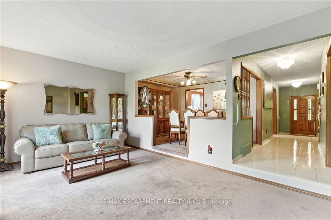 Photo 13 of 39 Megna Court, Hamilton, Gurnett — HOMEH