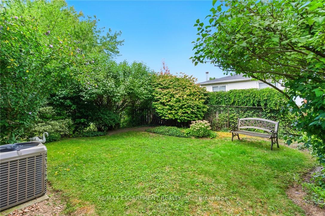 Photo 39 of 39 Megna Court, Hamilton, Gurnett — HOMEH
