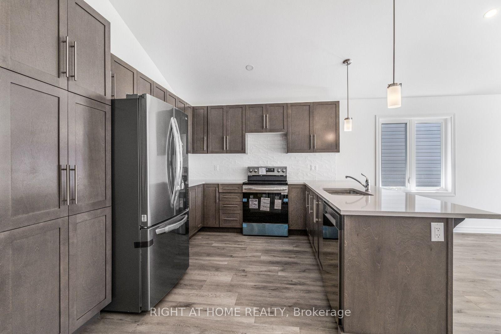 Photo 4 of 27 Yade Road, Arnprior, Arnprior — HOMEH