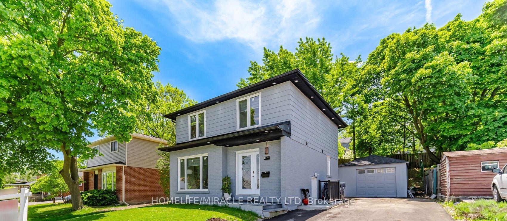 Photo 2 of 96 Bonham Boulevard, Mississauga, Streetsville — HOMEH