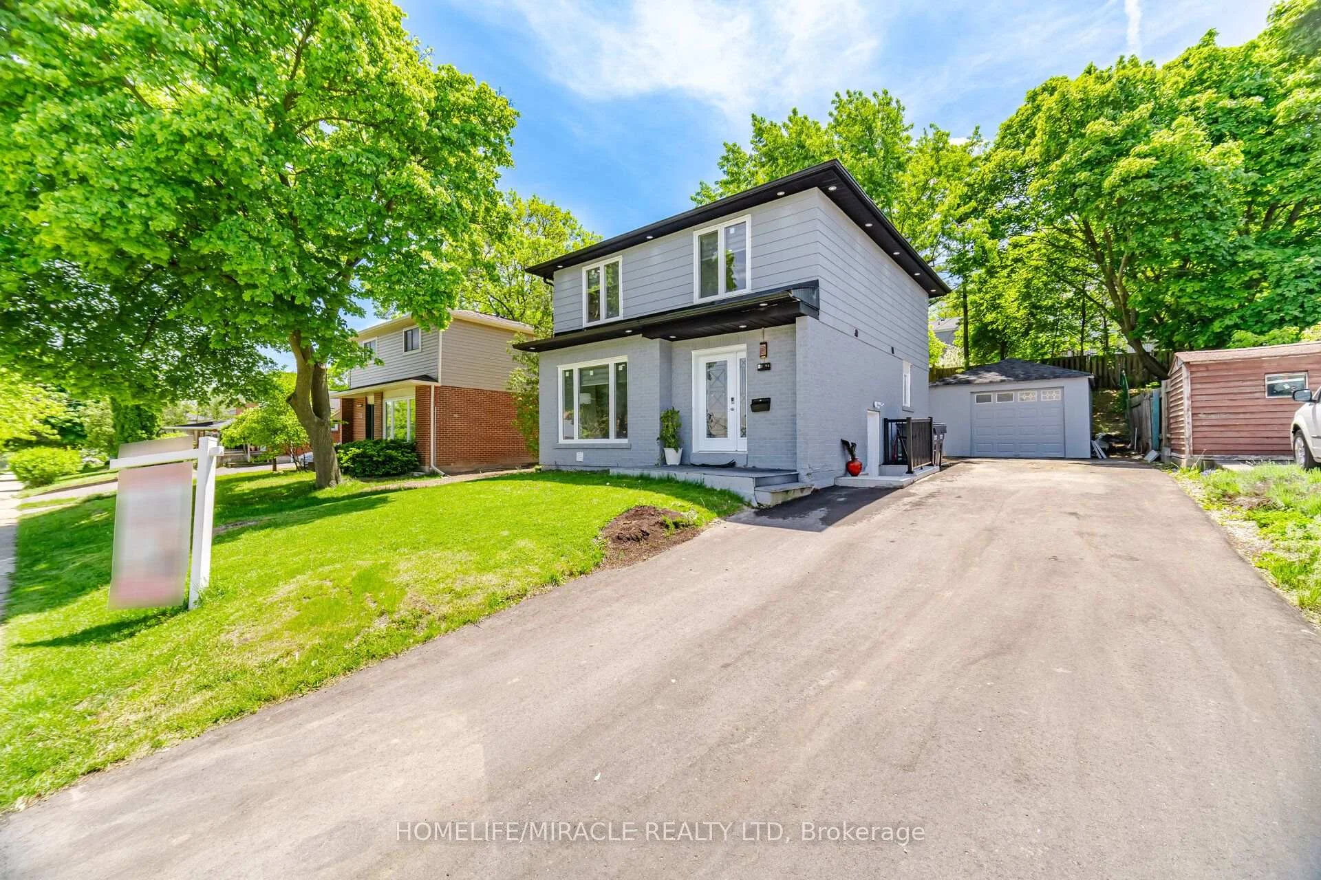 Photo 1 of 96 Bonham Boulevard, Mississauga, Streetsville — HOMEH