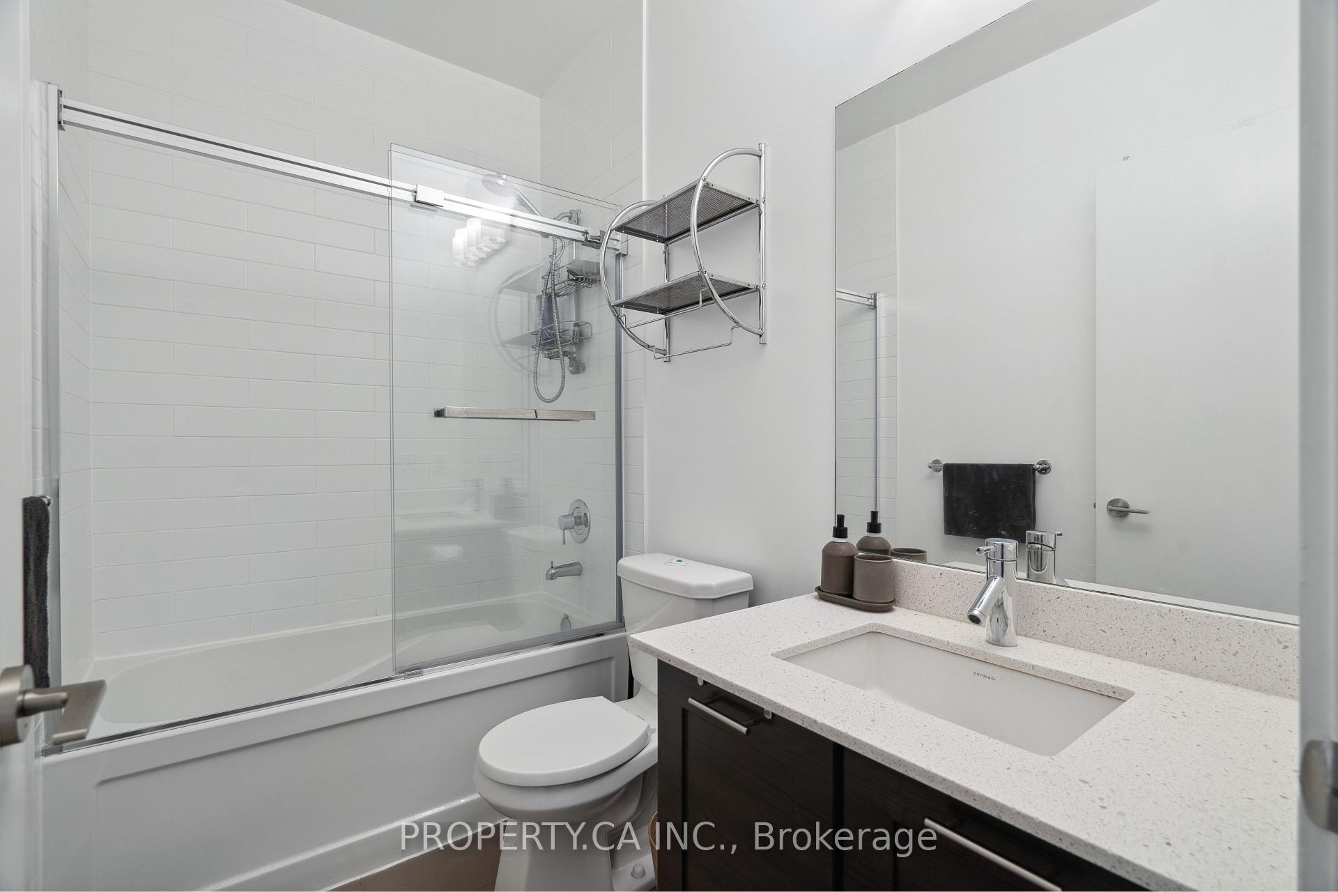 Photo 6 of Unit 721, 20 Bruyeres Mews, Toronto, Niagara — HOMEH