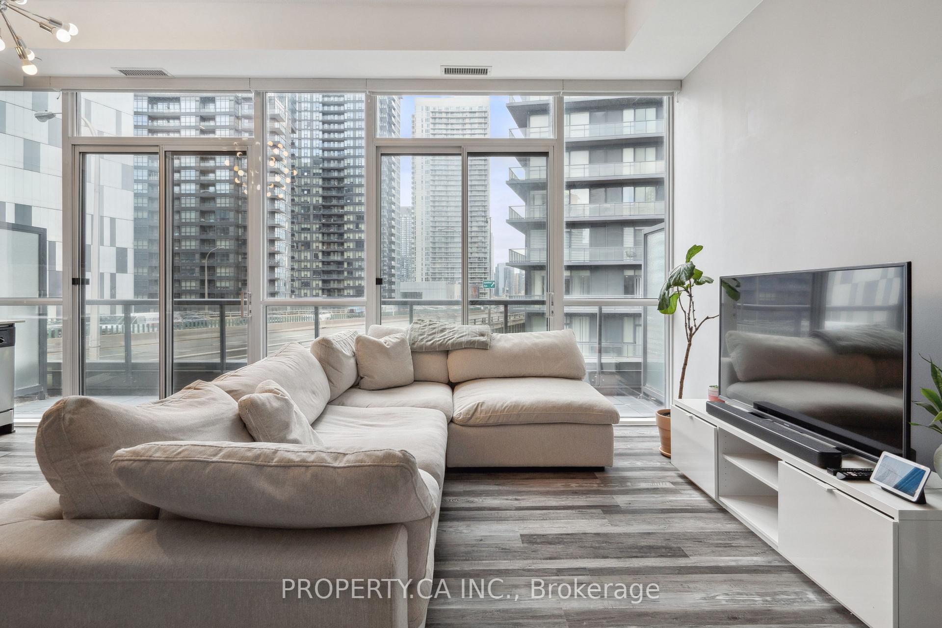 Photo 8 of Unit 721, 20 Bruyeres Mews, Toronto, Niagara — HOMEH