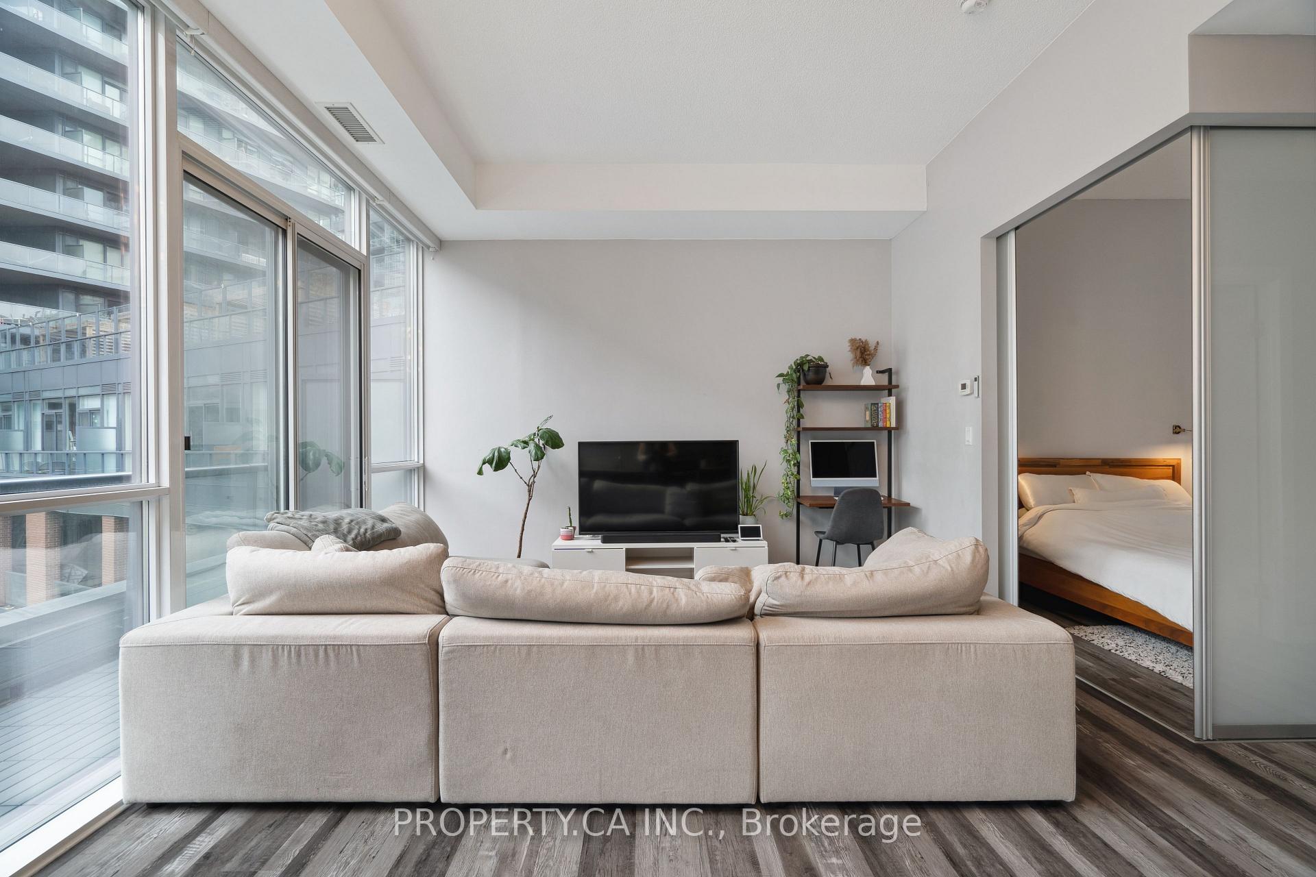 Photo 9 of Unit 721, 20 Bruyeres Mews, Toronto, Niagara — HOMEH