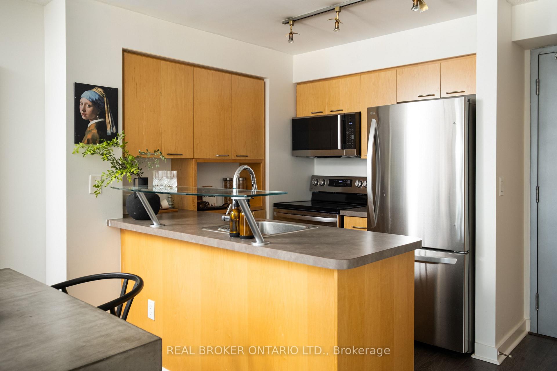 Photo 7 of Unit 1416, 255 Richmond Street E, Toronto, Moss Park — HOMEH
