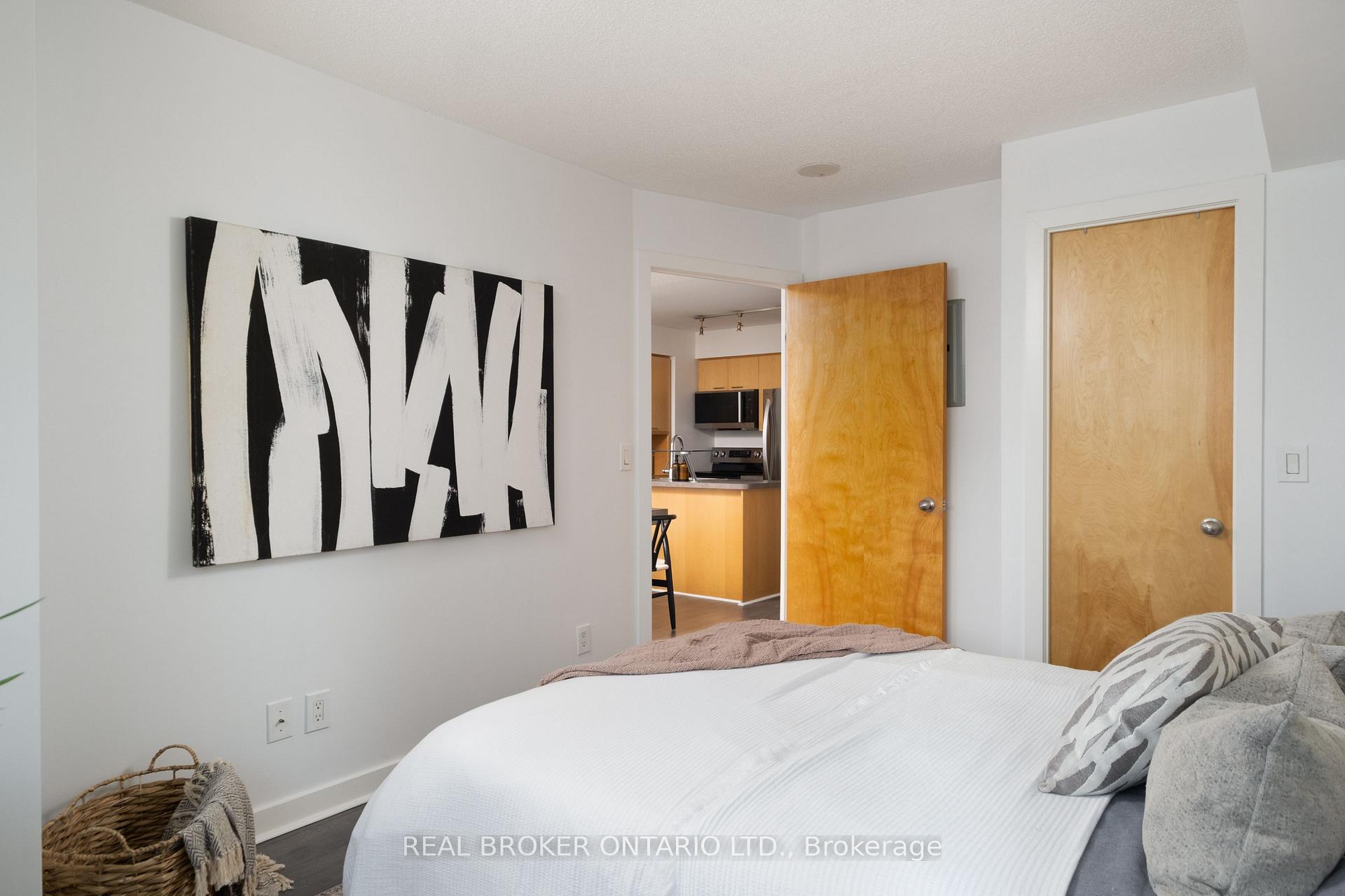Photo 12 of Unit 1416, 255 Richmond Street E, Toronto, Moss Park — HOMEH
