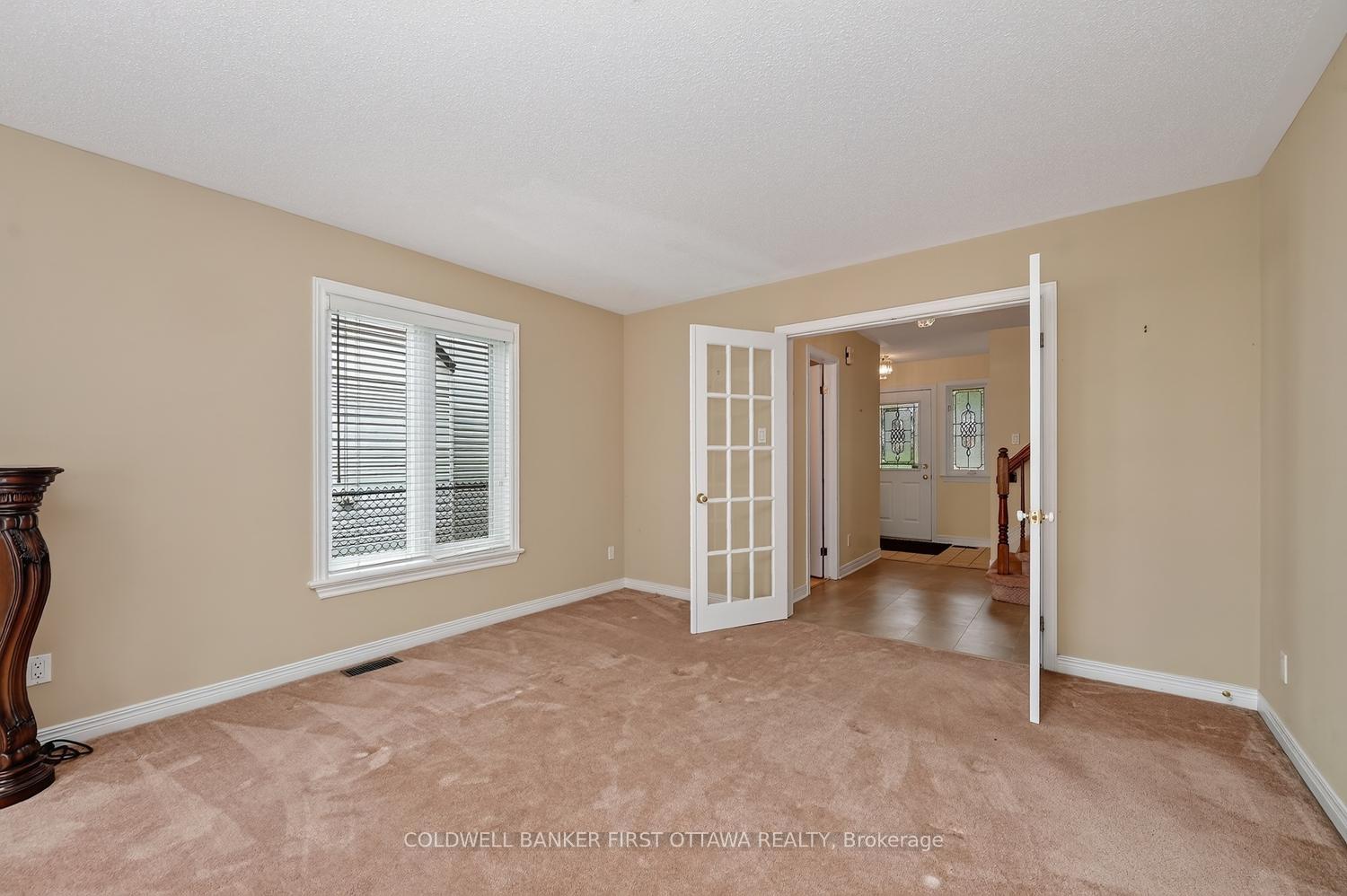 Photo 6 of 30 Rideaucrest Drive, Ottawa, Barrhaven East — HOMEH