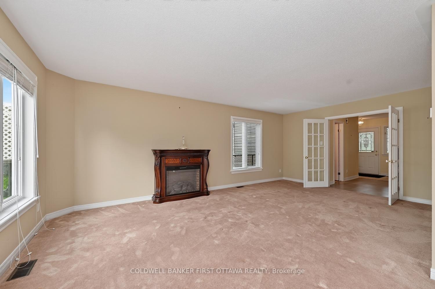 Photo 8 of 30 Rideaucrest Drive, Ottawa, Barrhaven East — HOMEH