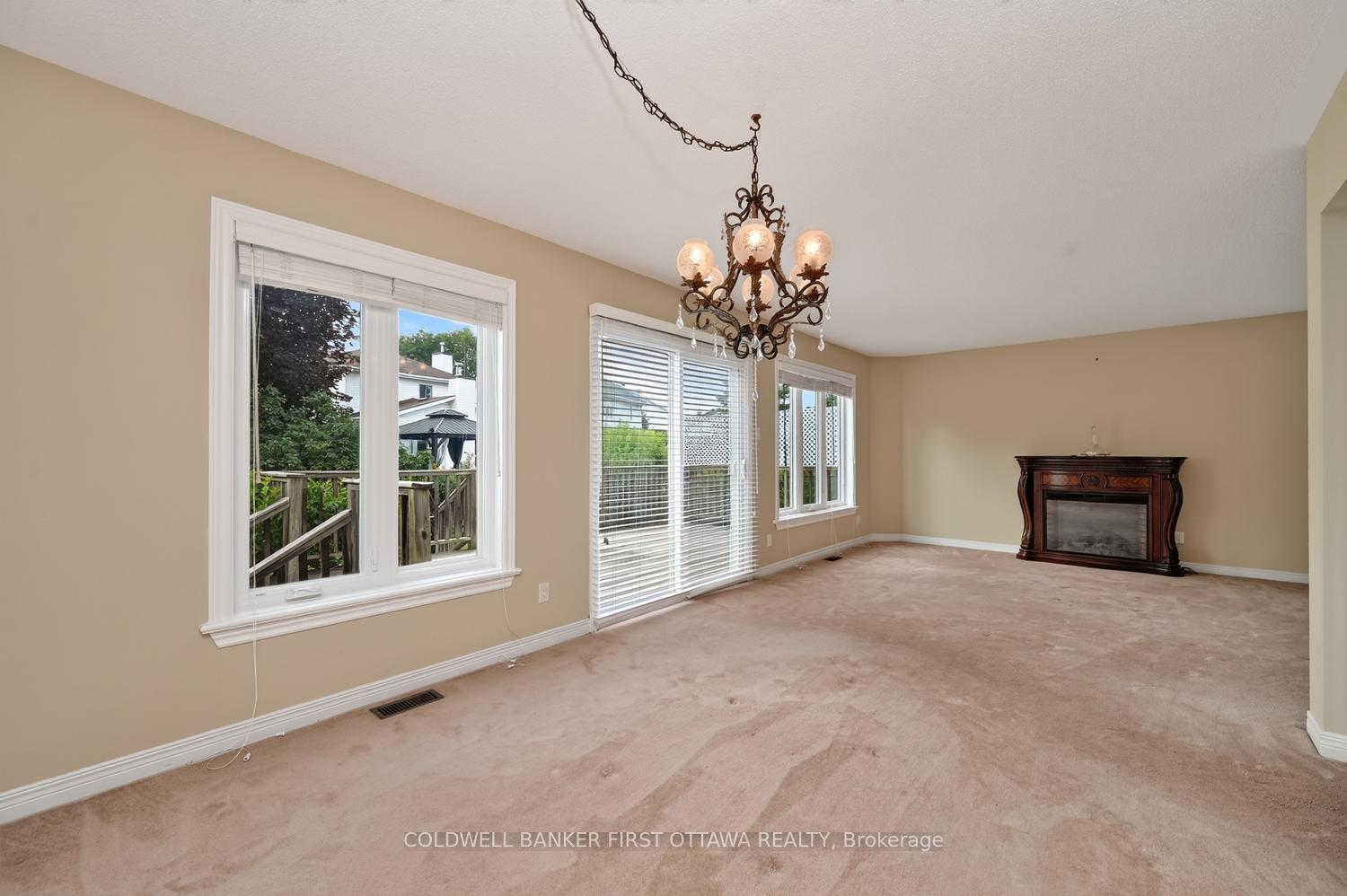 Photo 11 of 30 Rideaucrest Drive, Ottawa, Barrhaven East — HOMEH