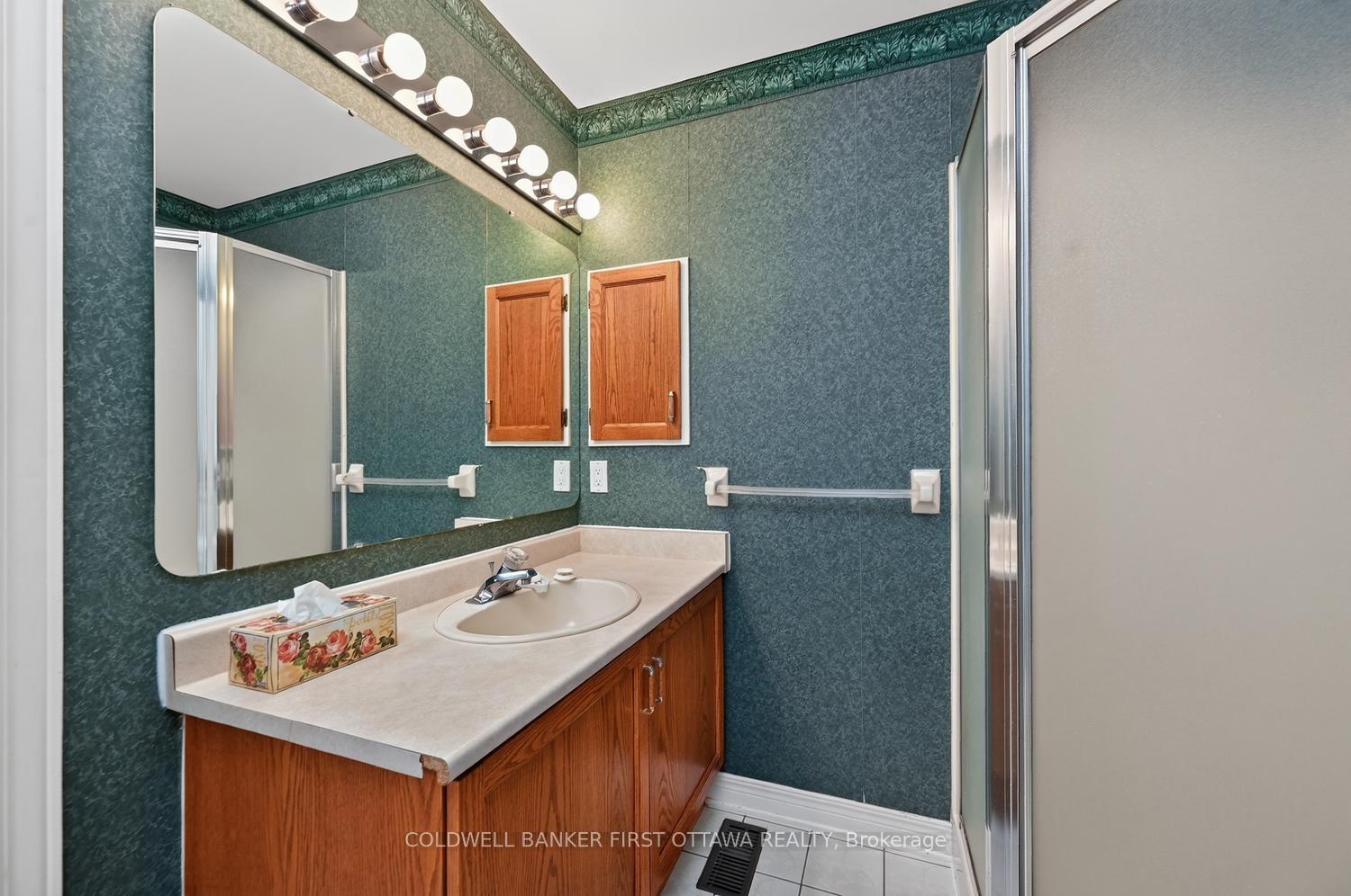 Photo 21 of 30 Rideaucrest Drive, Ottawa, Barrhaven East — HOMEH