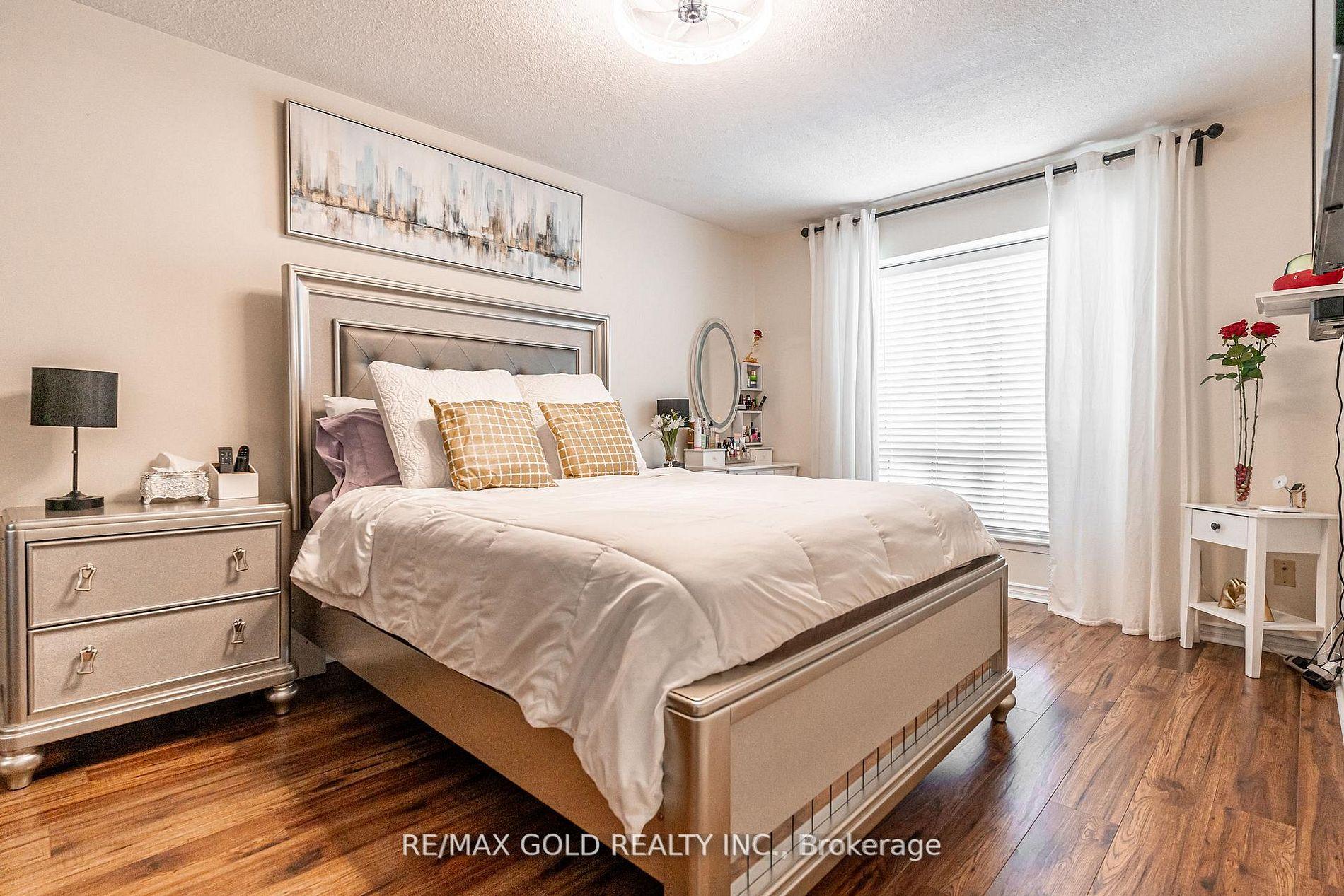 Photo 9 of Unit 33, 33 Guildford Crescent, Brampton, Central Park — HOMEH