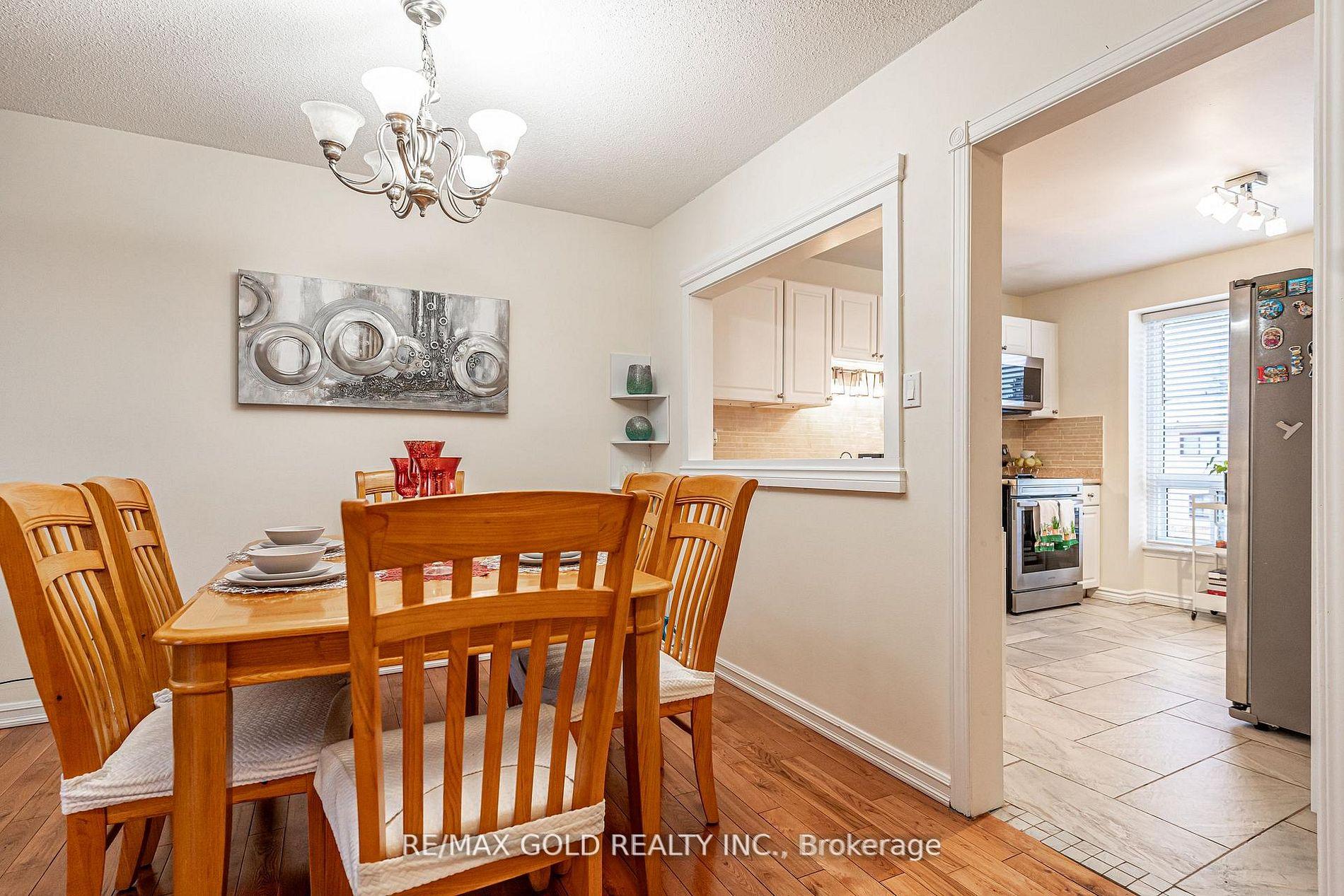 Photo 15 of Unit 33, 33 Guildford Crescent, Brampton, Central Park — HOMEH