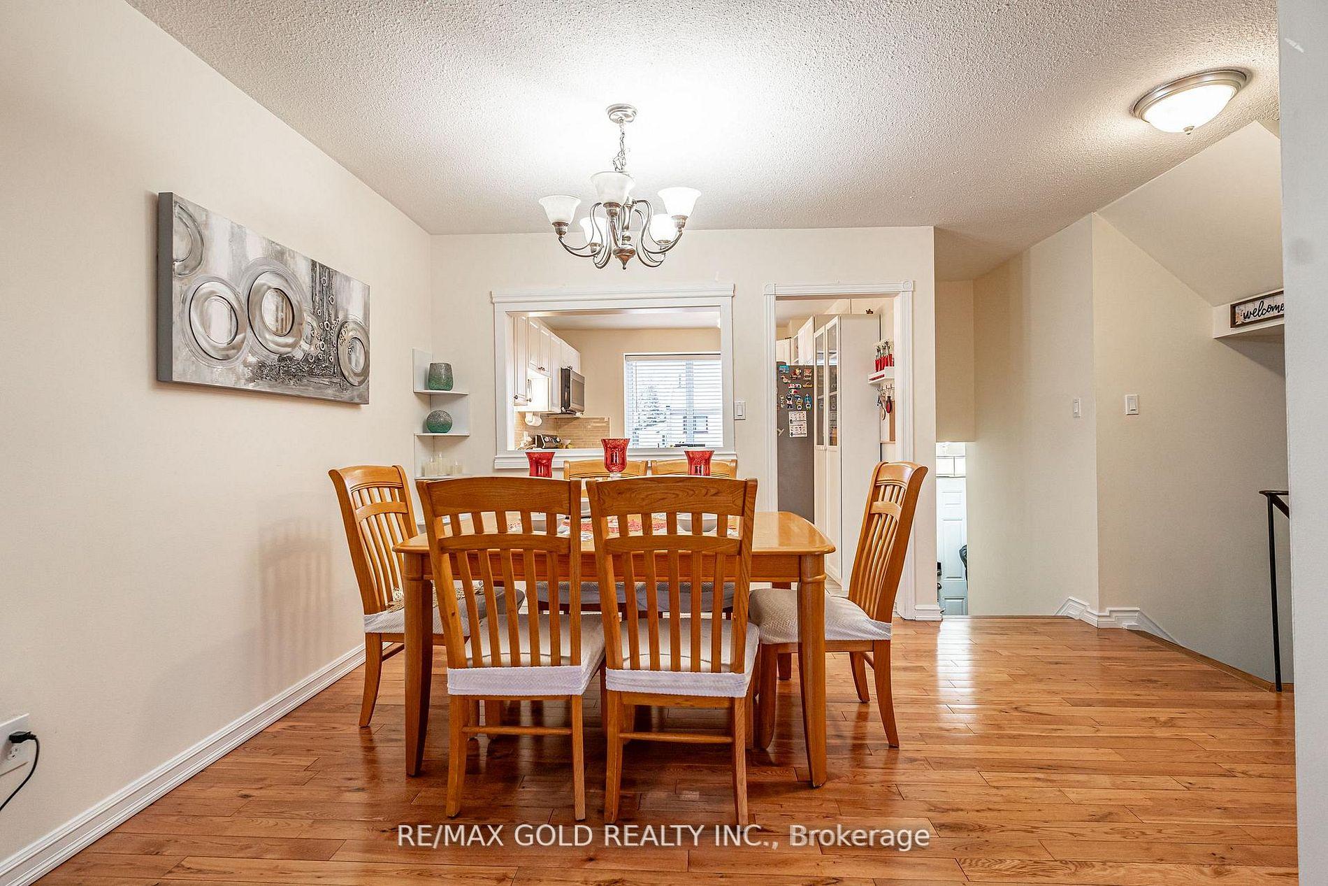 Photo 16 of Unit 33, 33 Guildford Crescent, Brampton, Central Park — HOMEH