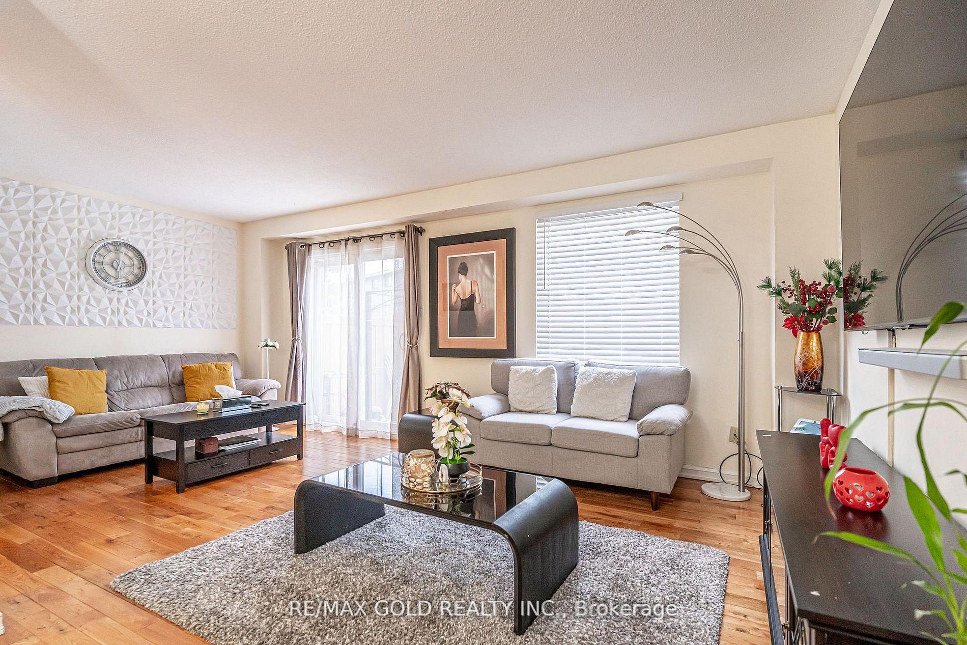 Photo 20 of Unit 33, 33 Guildford Crescent, Brampton, Central Park — HOMEH