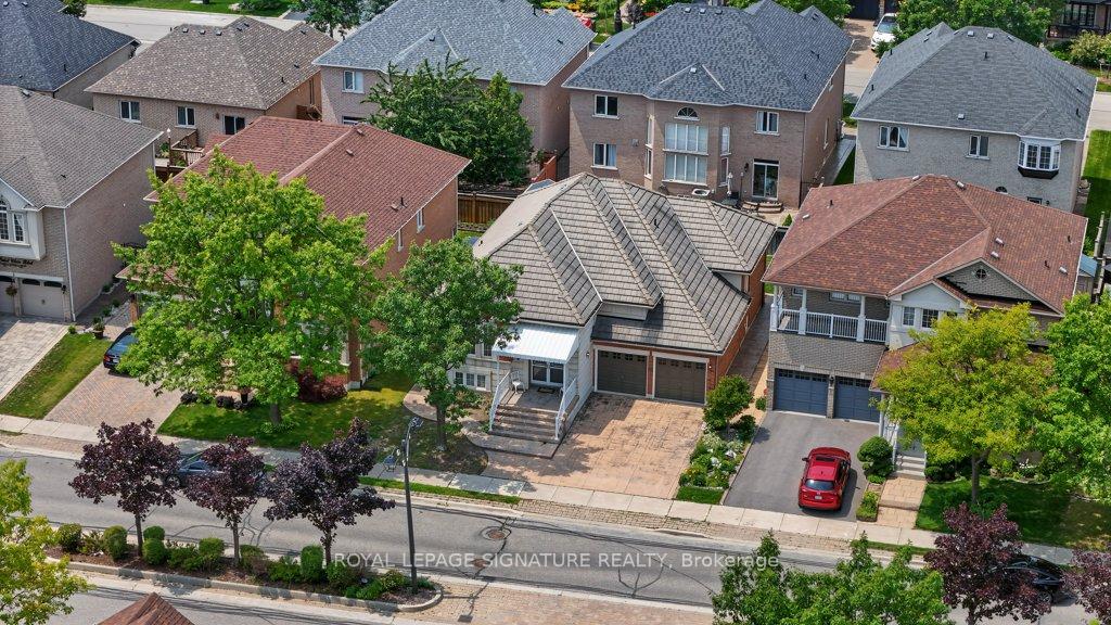 Photo 2 of 26 Saint Clare Boulevard, Vaughan, Vellore Village — HOMEH