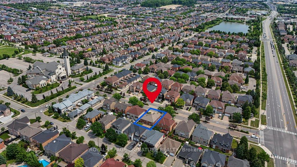 Photo 4 of 26 Saint Clare Boulevard, Vaughan, Vellore Village — HOMEH