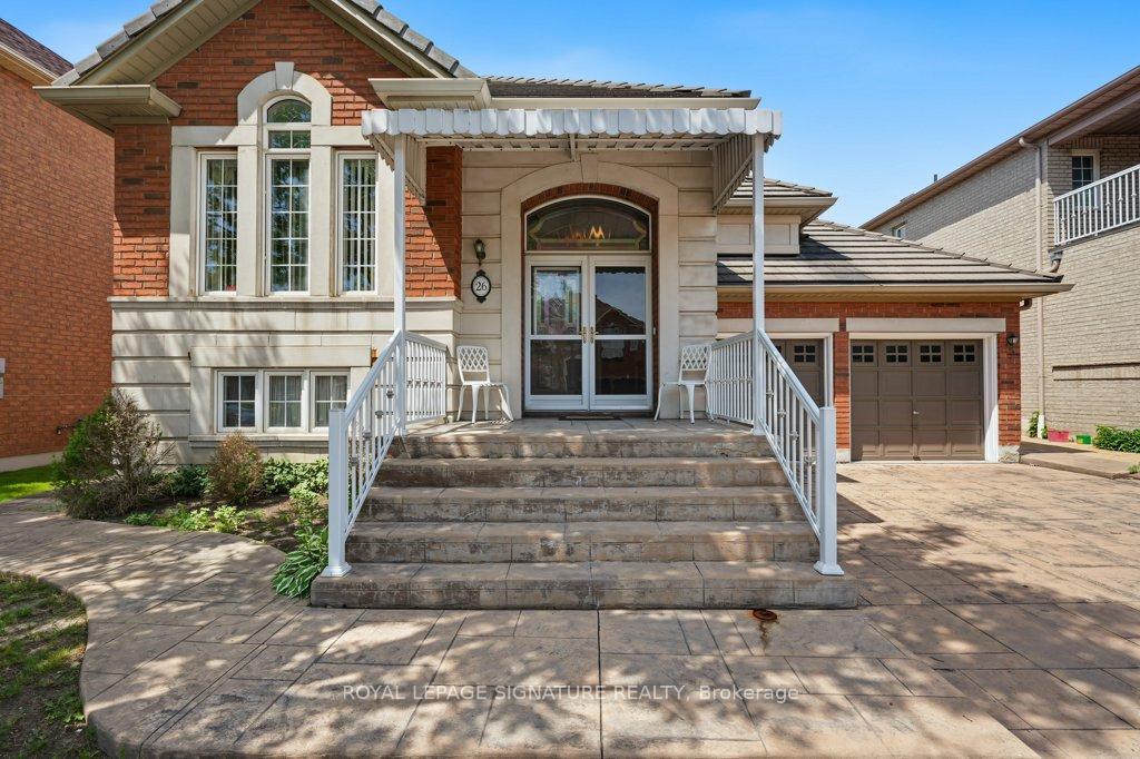 Photo 5 of 26 Saint Clare Boulevard, Vaughan, Vellore Village — HOMEH