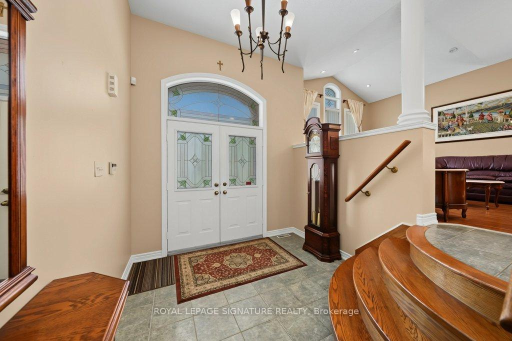 Photo 6 of 26 Saint Clare Boulevard, Vaughan, Vellore Village — HOMEH