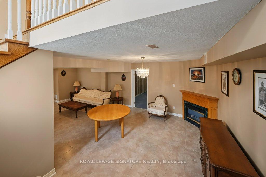 Photo 24 of 26 Saint Clare Boulevard, Vaughan, Vellore Village — HOMEH