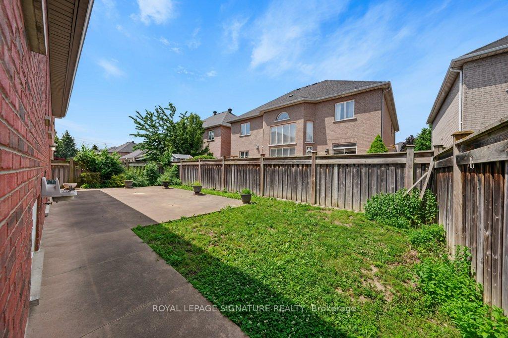Photo 31 of 26 Saint Clare Boulevard, Vaughan, Vellore Village — HOMEH