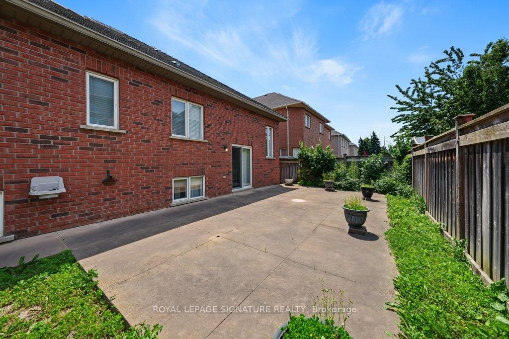 Photo 33 of 26 Saint Clare Boulevard, Vaughan, Vellore Village — HOMEH