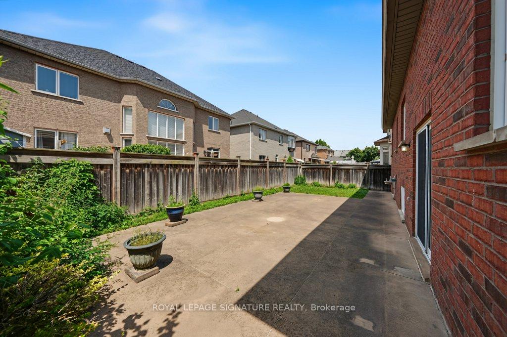 Photo 35 of 26 Saint Clare Boulevard, Vaughan, Vellore Village — HOMEH