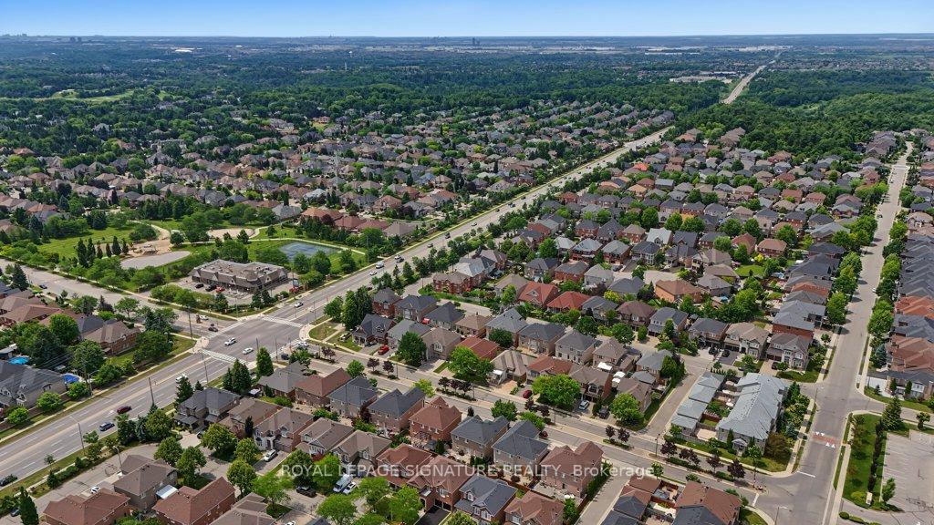 Photo 38 of 26 Saint Clare Boulevard, Vaughan, Vellore Village — HOMEH