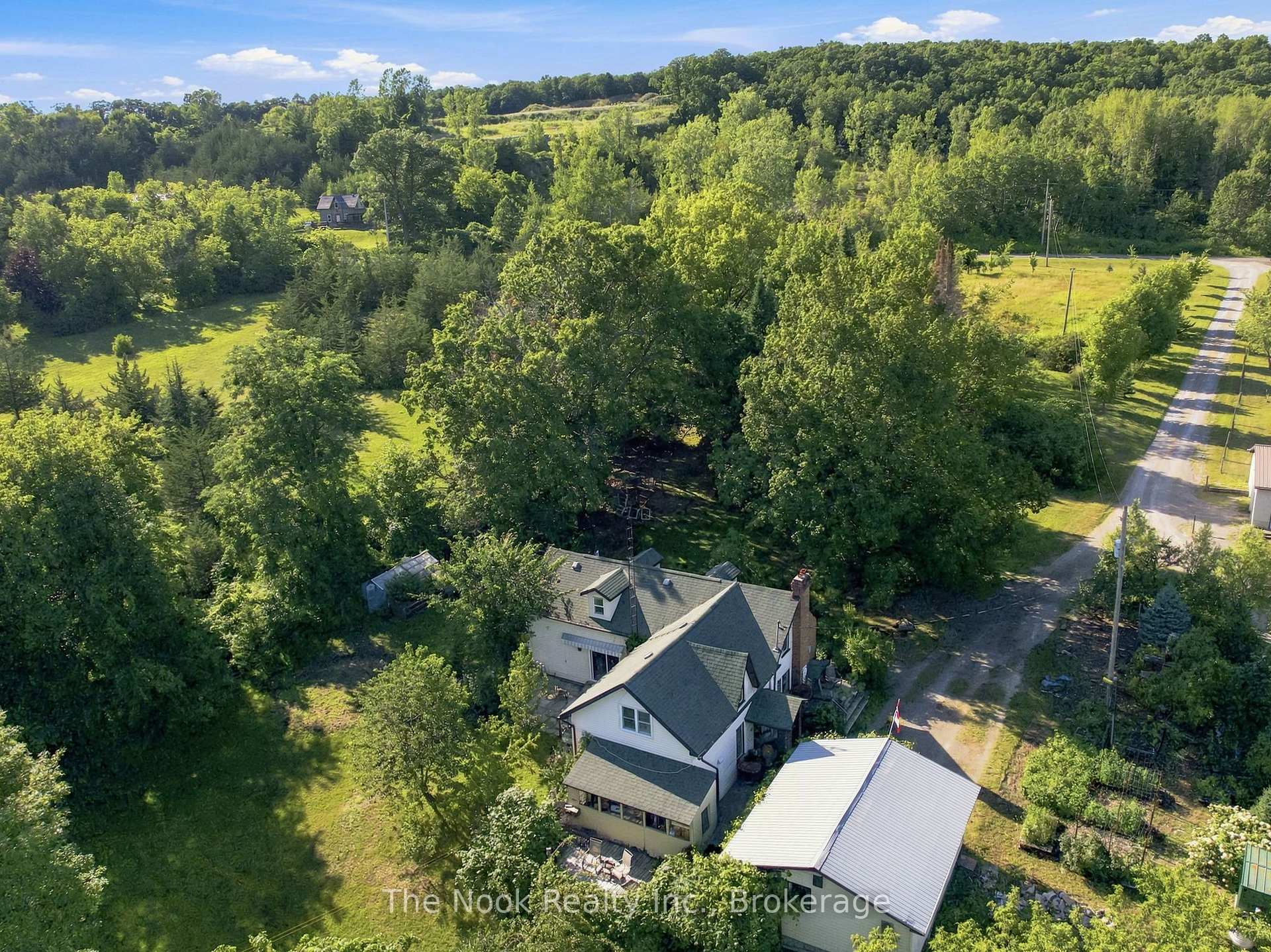 Photo 3 of 636 Glen Ross Road, Quinte West, Sidney Ward — HOMEH