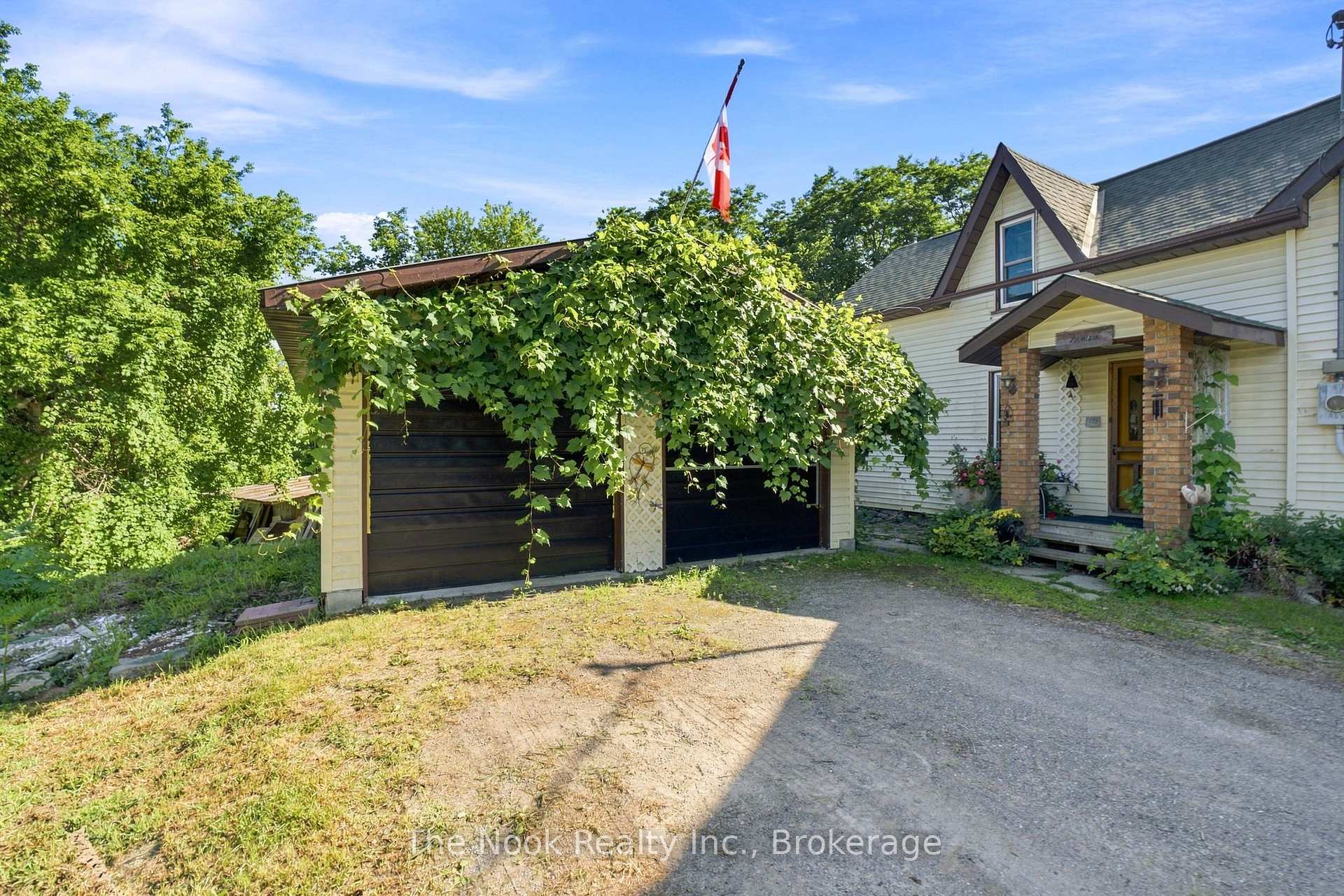Photo 7 of 636 Glen Ross Road, Quinte West, Sidney Ward — HOMEH