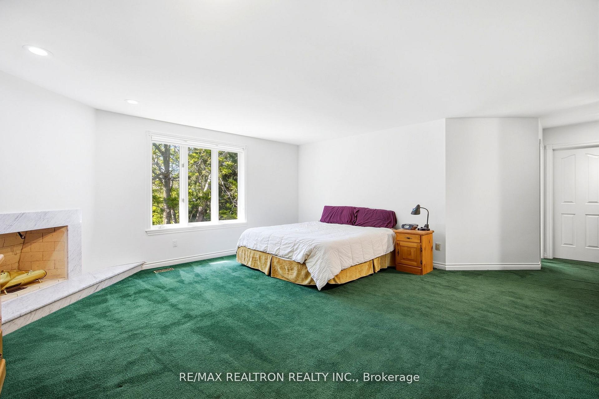 Photo 10 of 623 Coldstream Avenue, Toronto, Englemount-Lawrence — HOMEH