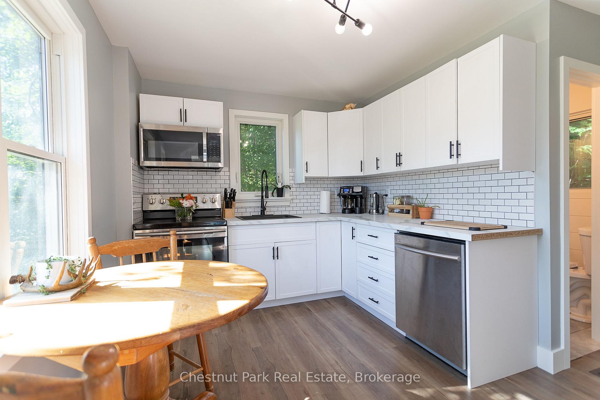 Photo 8 of 17565 Highway 35, Algonquin Highlands, Stanhope — HOMEH