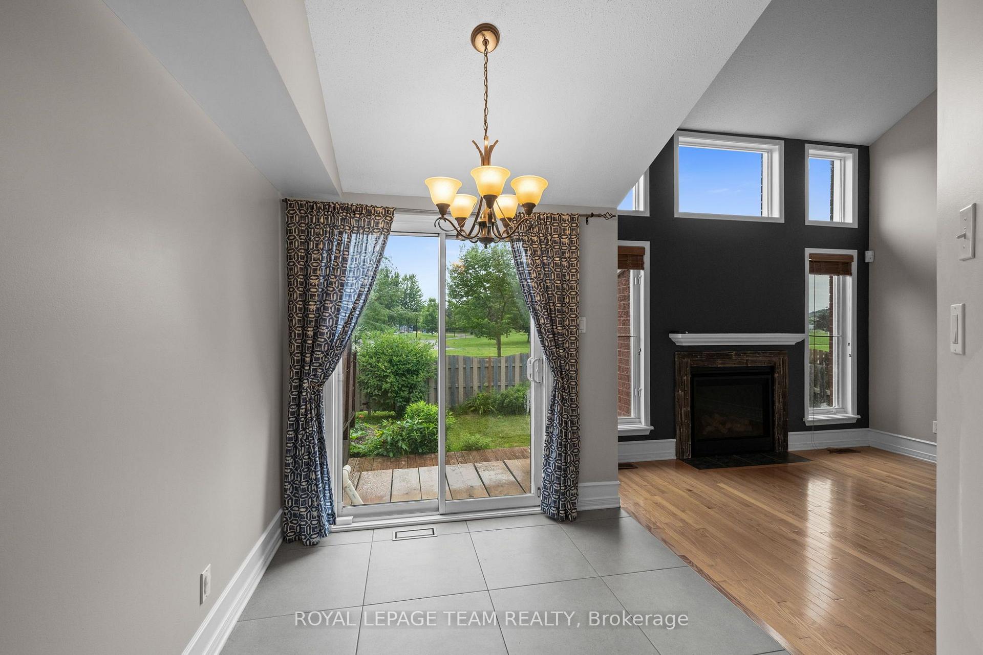Photo 11 of 937 Goose River Avenue, Ottawa, Riverside South/Gloucester Glen — HOMEH