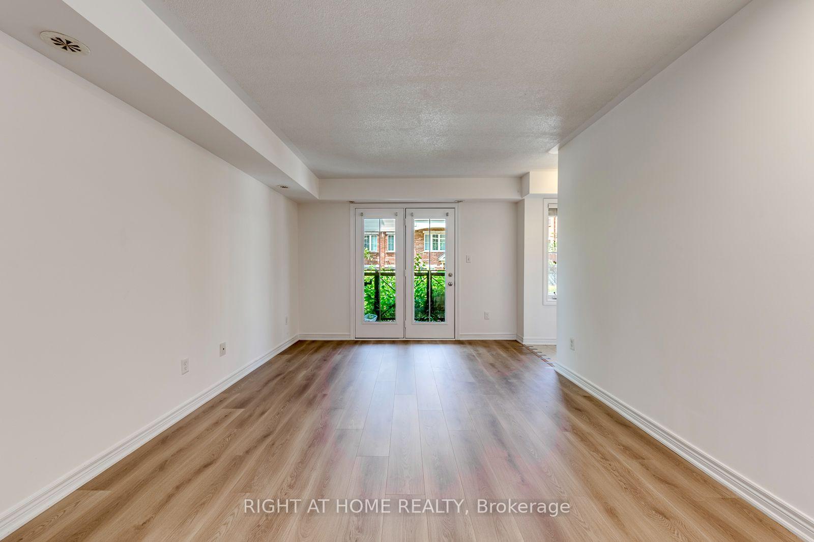 Photo 5 of Unit #8, 2464 Post Road, Oakville, River Oaks — HOMEH