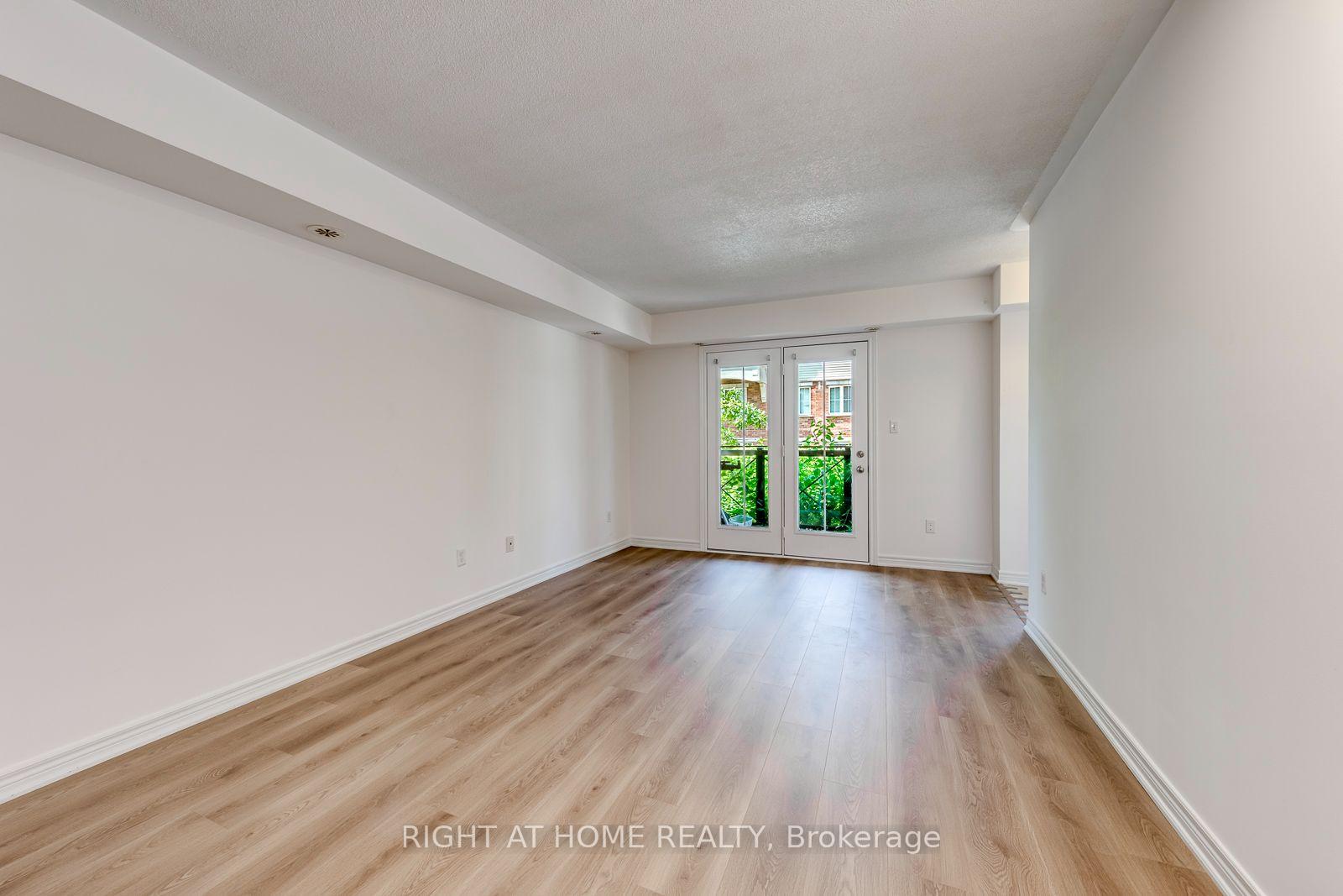 Photo 7 of Unit #8, 2464 Post Road, Oakville, River Oaks — HOMEH