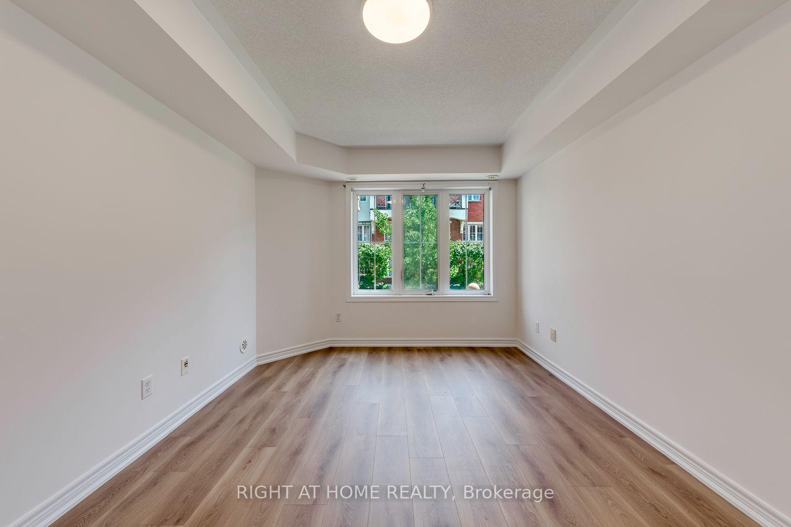 Photo 18 of Unit #8, 2464 Post Road, Oakville, River Oaks — HOMEH
