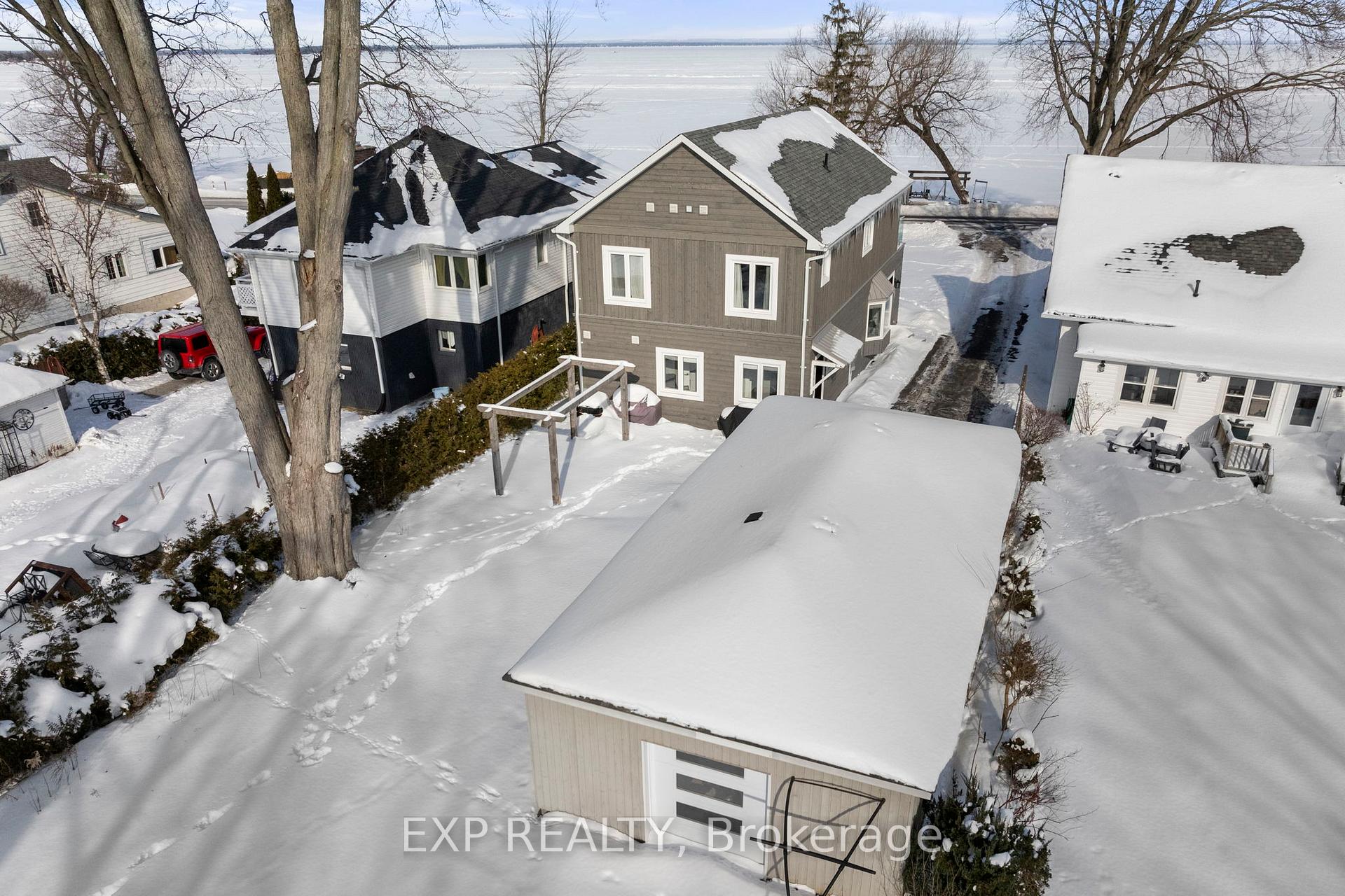 Photo 32 of 193 Lake Drive E, Georgina, Historic Lakeshore Communities — HOMEH