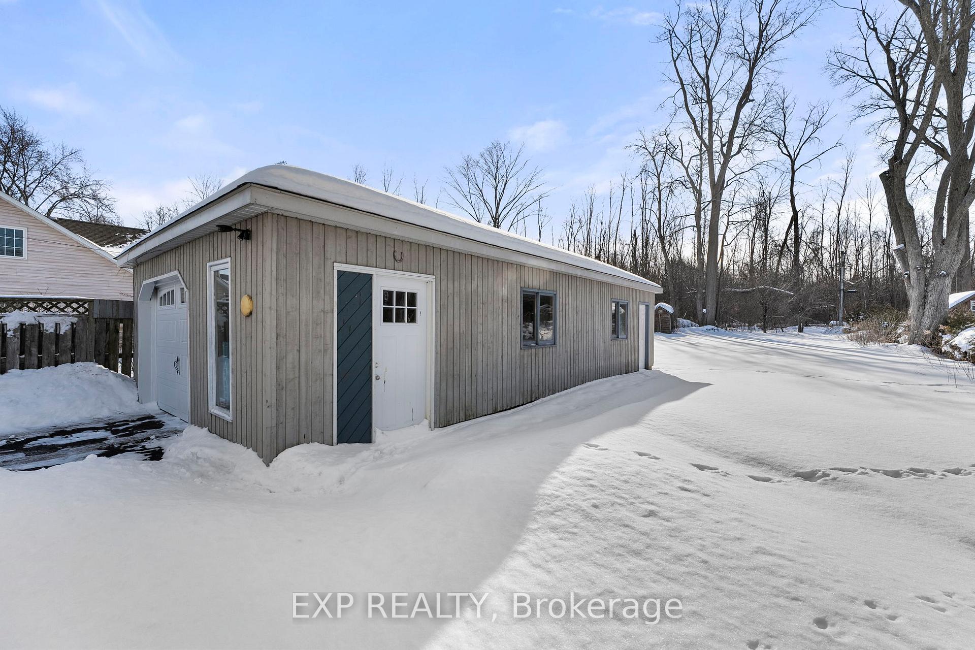 Photo 33 of 193 Lake Drive E, Georgina, Historic Lakeshore Communities — HOMEH
