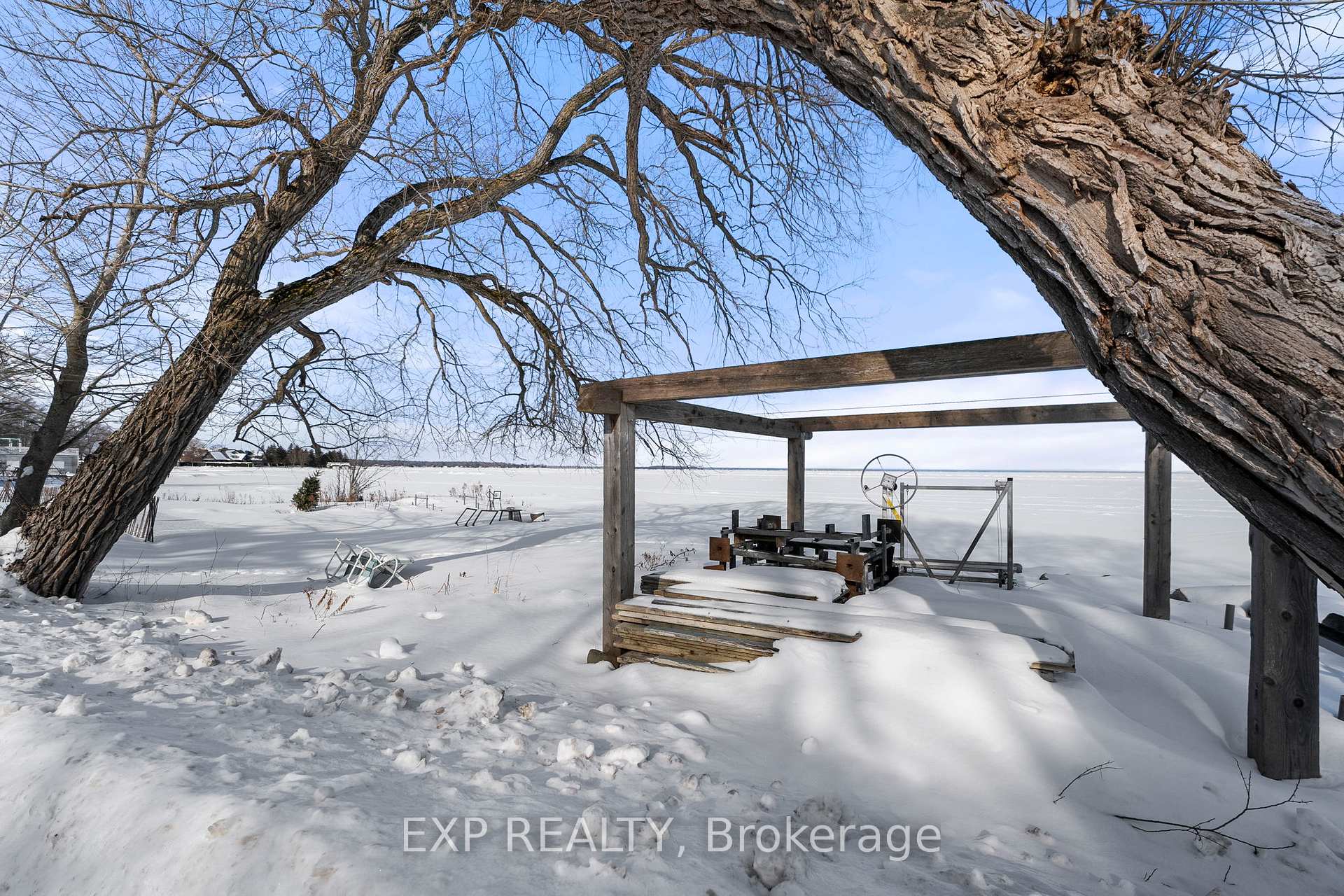 Photo 35 of 193 Lake Drive E, Georgina, Historic Lakeshore Communities — HOMEH