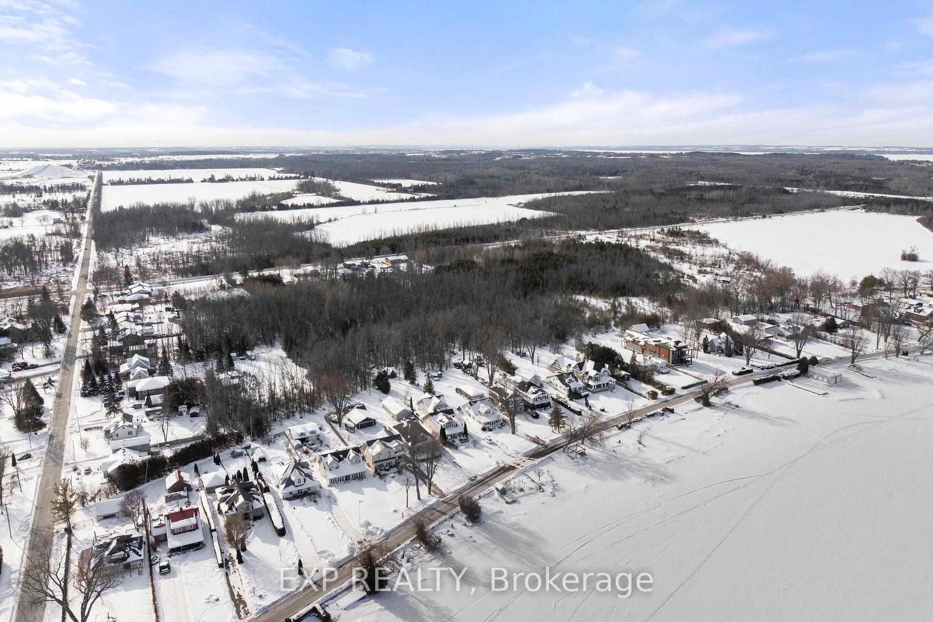 Photo 37 of 193 Lake Drive E, Georgina, Historic Lakeshore Communities — HOMEH