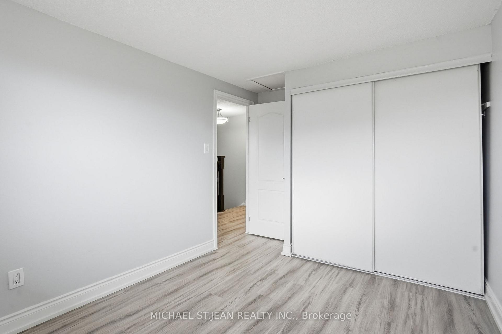Photo 17 of Unit 7, 125 Limeridge Road W, Hamilton, Rolston — HOMEH