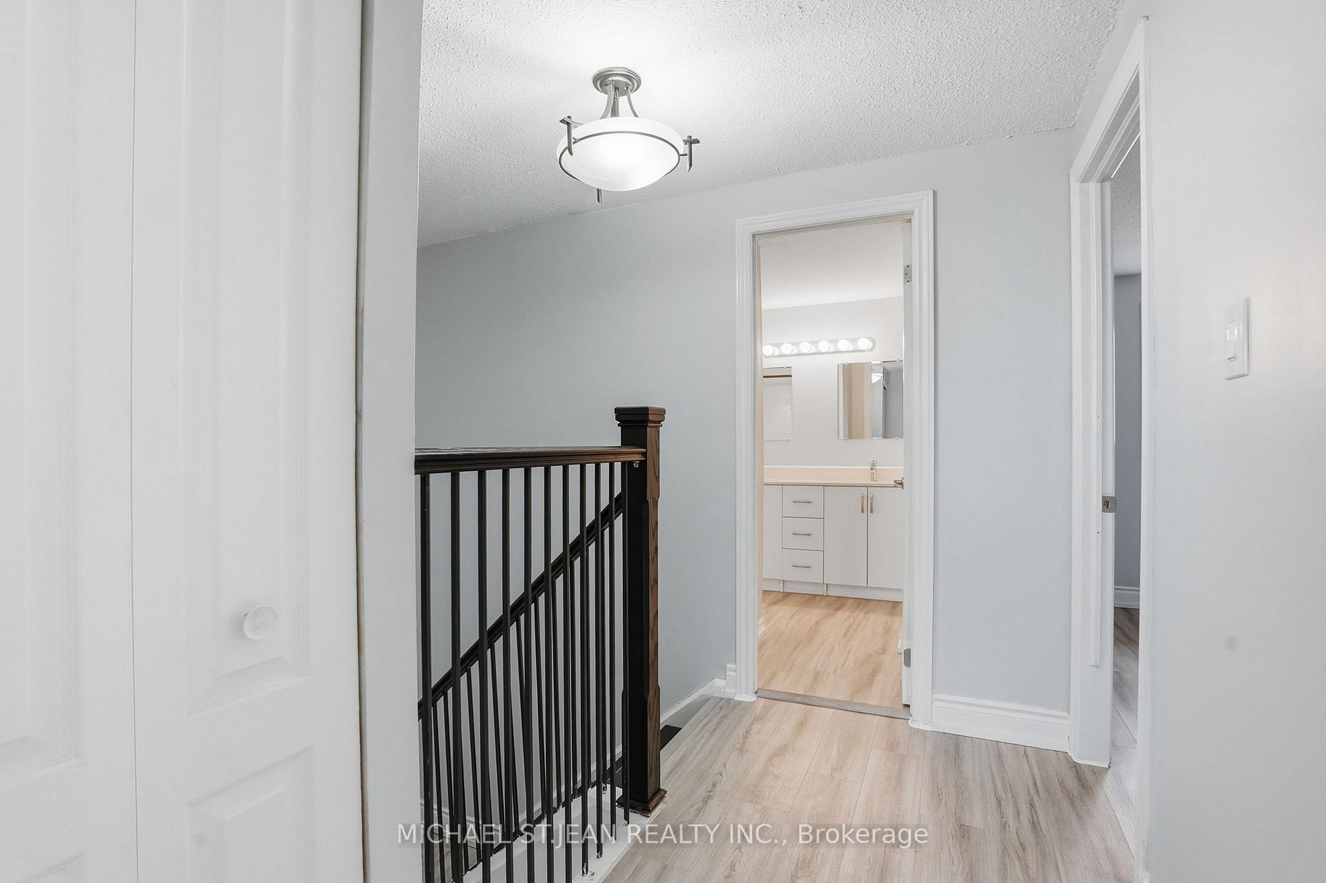 Photo 21 of Unit 7, 125 Limeridge Road W, Hamilton, Rolston — HOMEH