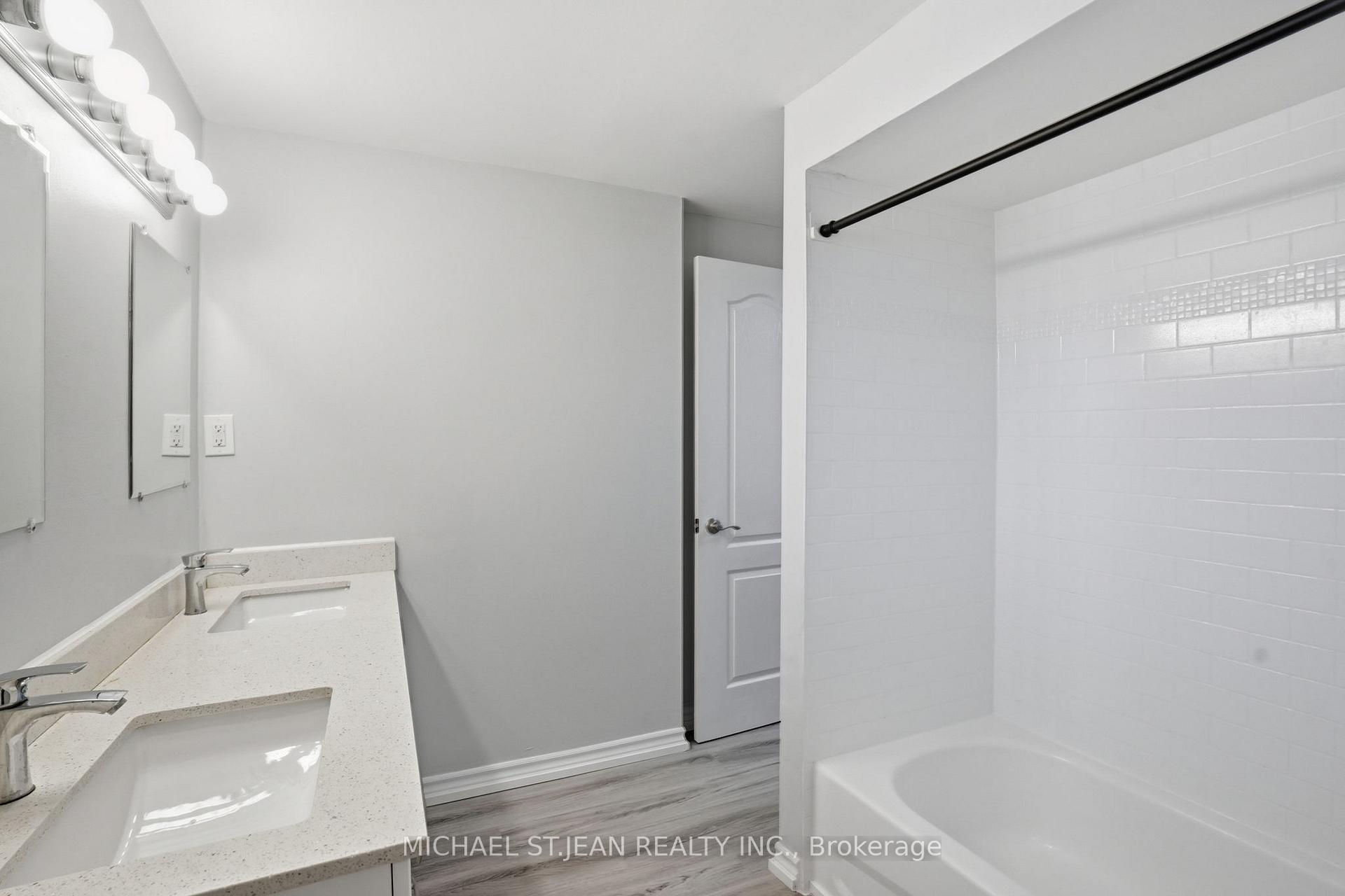 Photo 23 of Unit 7, 125 Limeridge Road W, Hamilton, Rolston — HOMEH