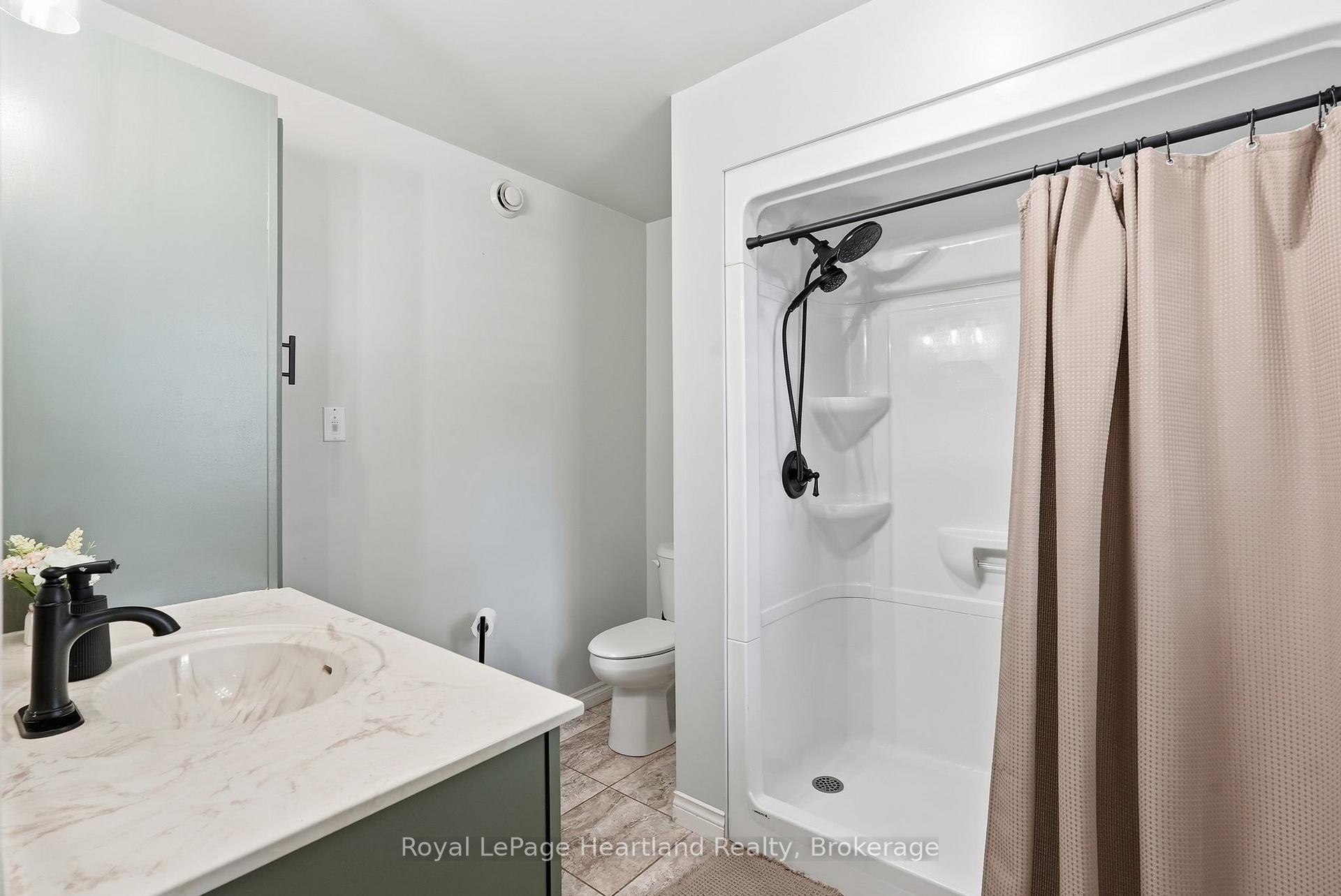 Photo 21 of 140 John Street N, Minto — HOMEH