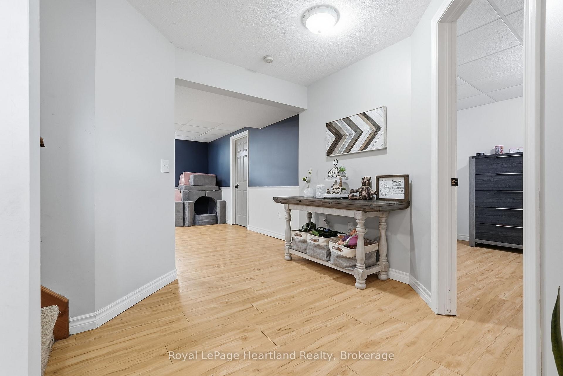 Photo 23 of 140 John Street N, Minto — HOMEH