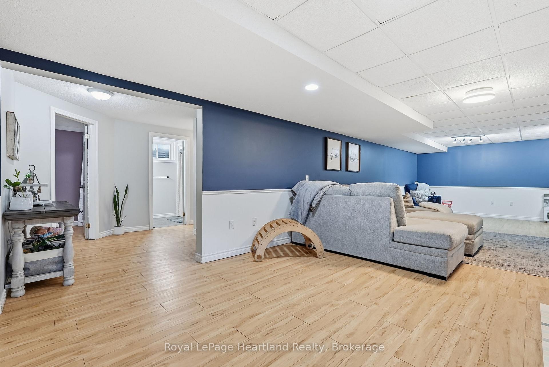 Photo 24 of 140 John Street N, Minto — HOMEH